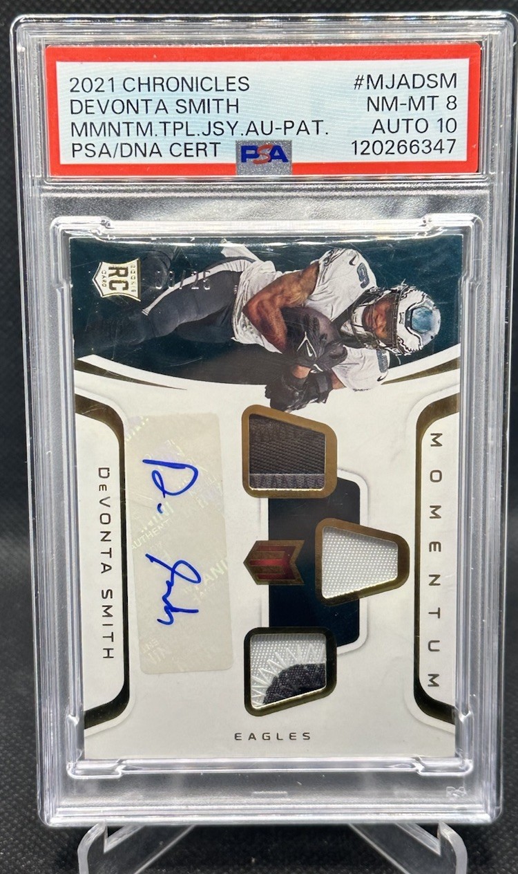 DeVonta Smith Panini Chronicles Momentum Triple Jersey Autographs #MJADSM Base