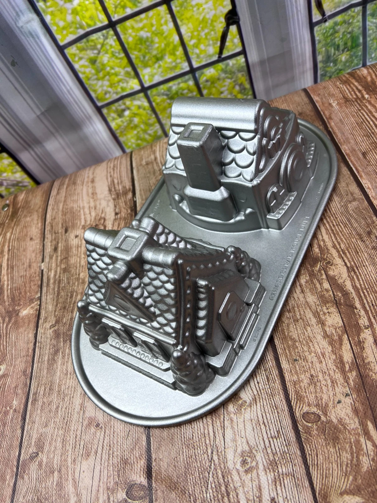 Nordic Ware 3D Gingerbread House Duet Cake Pan Nonstick Holiday Bakeware