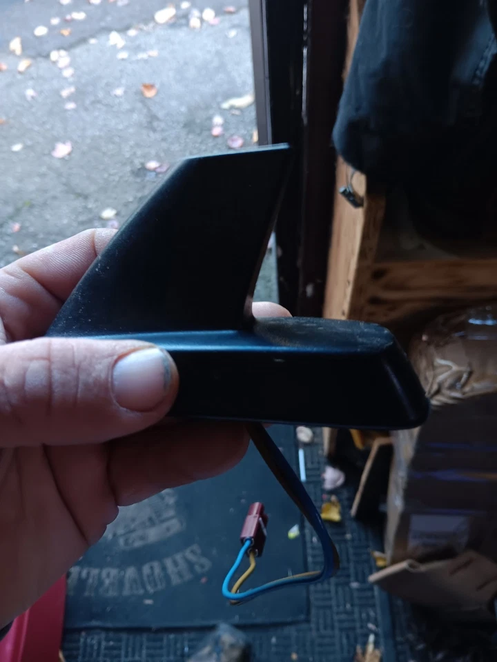 Chevy 1500 2013 montaje de mástil de antena de radio de techo OEM nuevo stock antiguo Foto 2 de 4