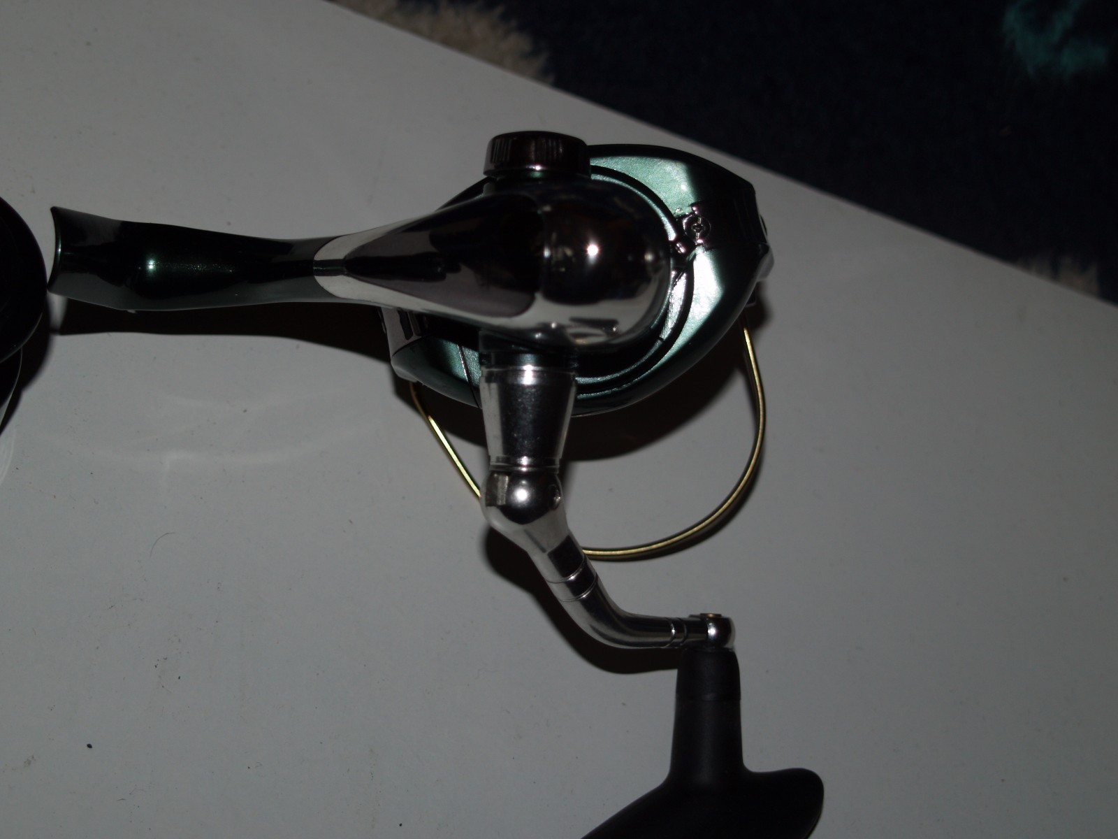 SUPERIUM 2000 SPOOL FIXED SPOOL 2000 REEL. e03e49 SUPERIUM 2000 SPOOL FIXED SPOOL 2000 REEL. e03e49