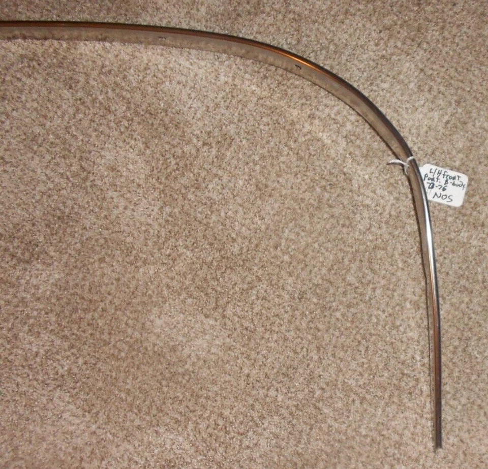 New NOS GM 1973-76 Pontiac B Front L/H Wh. Well Molding # 491461 Bonneville OEM - Image 2 of 4