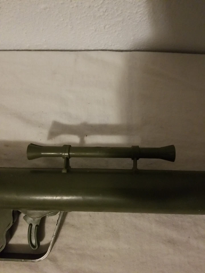 Pistola de juguete Bazooka. Juguete raro. 15" largo quizás Gi Joe Foto 4 de 4