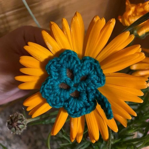 Four leaf clover lucky penny key ring crochet pattern, printed and posted. - Picture 4 of 7