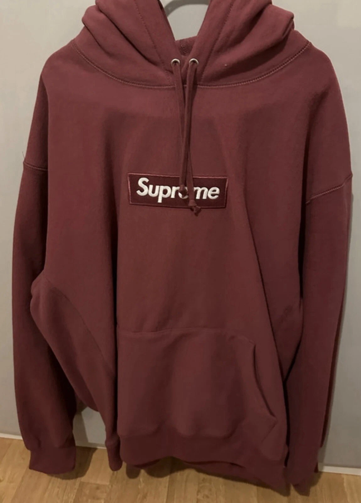 Sweat à capuche Supreme FW21 boîte logo prune grand sweat