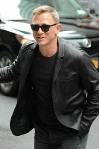 daniel craig jacket