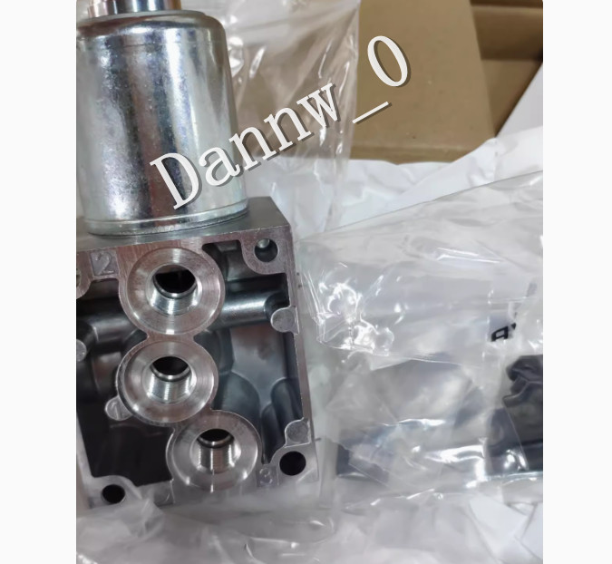 New In Box AVENTICS 5610141530 ED05 Pneumatic Regulator Valve Free fast shipping