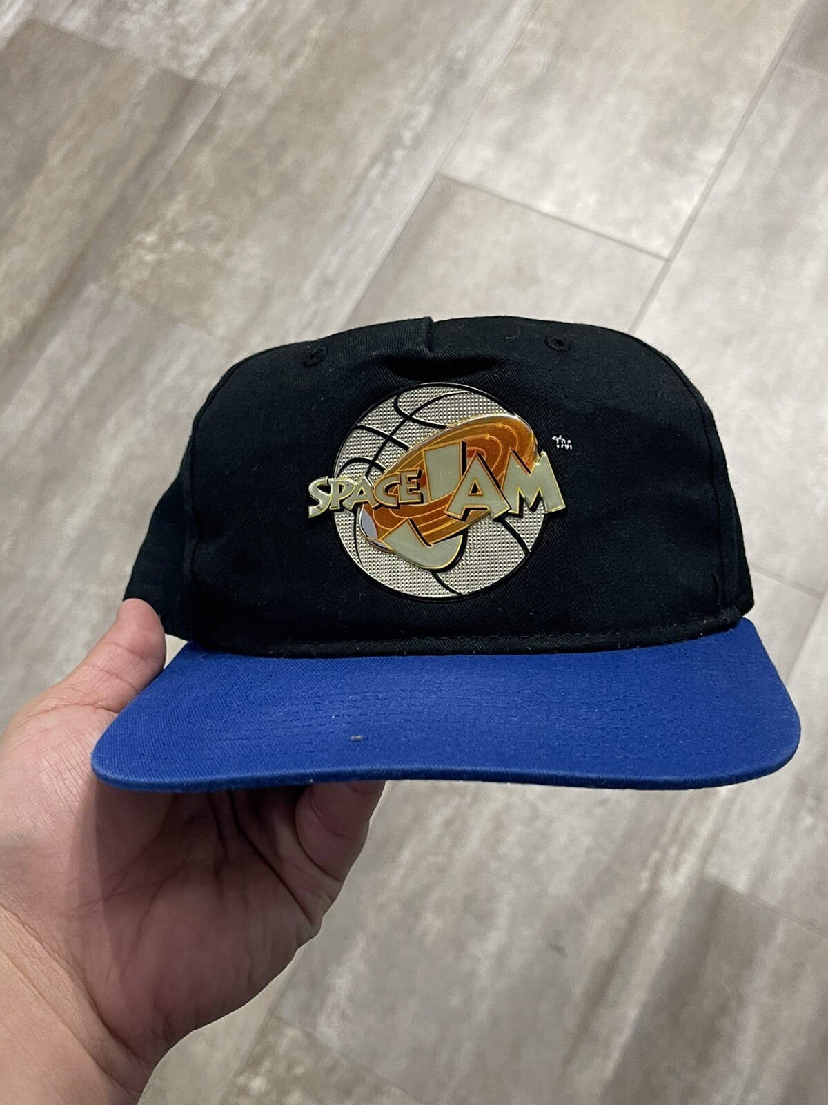 Picture 1 of 3