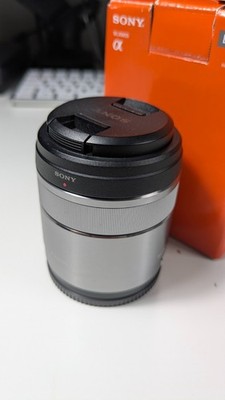 Sony Alpha SEL30M35 30 mm F/3.5 E Objektiv