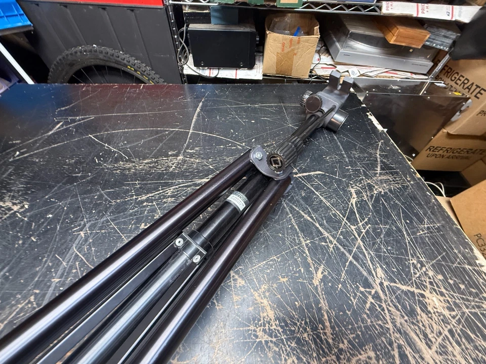 Quick Set 5-95818-6B Tripod - Image 4 of 4