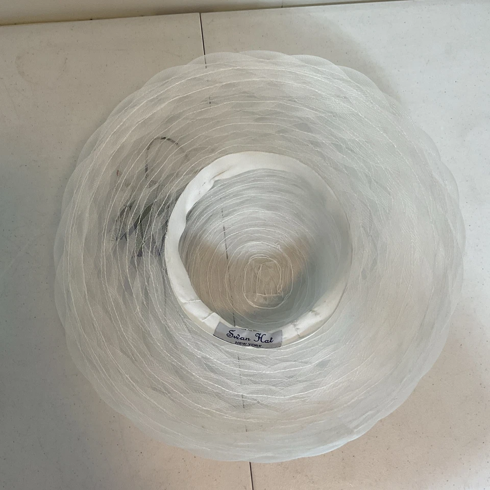 Sombrero Cisne De Colección Nueva York Blanco Floral Ligero Sombrero Boda Iglesia Carreras Foto 2 de 4