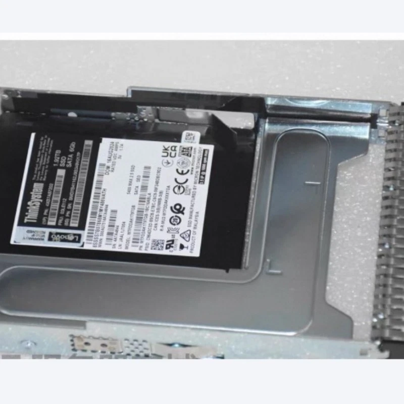 Lenovo 03KH174 4XB7A82278 960GB ThinkSystem SATA 6Gb 2.5" in 3.5'' Tray SSD new - Image 3 of 3