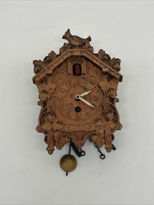 LUX Waterbury Vintage Mini Cuckoo Clock Red Bobbing Bird Tan House