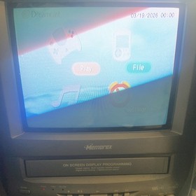 Sega Dreamcast Sports Edition HKT-3020 Console  Cables Controllers VMU Tested