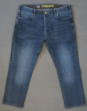 VG09432 **LEE** EXTREME MOTION STRAIGHT LEG, SLIM JEANS 40X32 (msr 38"x28")