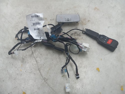 23 TOYOTA CAMRY OEM TOYOTA DASHCAM AND HARNESS