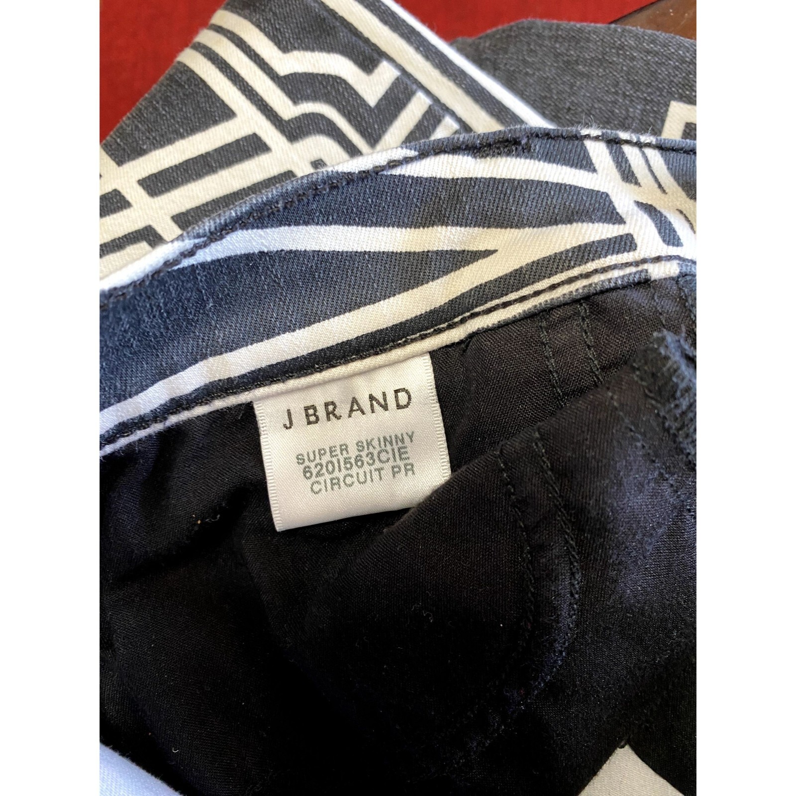 J Brand Atmoshere Black and White Skinny stretch jeans size 27 image 5