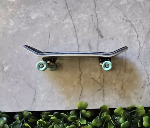 Diapasón Flatface G16 completo con camiones dinámicos 32 mm y ruedas Maple Shark 🦈 - Imagen 2 de 4