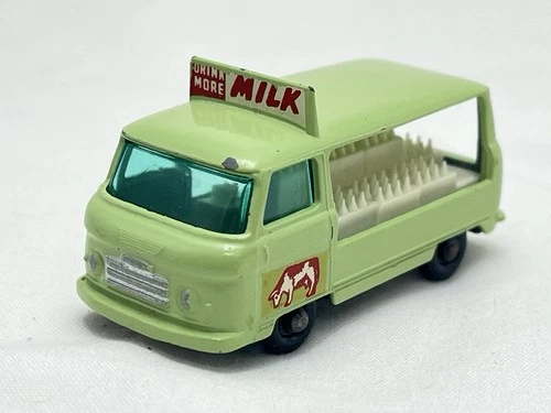 Original #21 Commercial Bottle Float Van Regular Wheels Lesney Matchbox NICE!