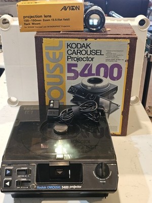 Kodak Carousel 5400 Slide Projector, Ektanar C 102-152mm f/3.5 Zoom Lens, Remote