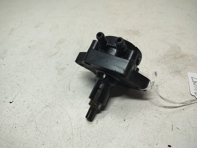 #ad 844087 BRIGGS AND STRATTON ENGINE FUEL PUMP $125.00