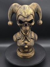 Undead Harley Quinn -Bust in Gold Leaf painted finish.