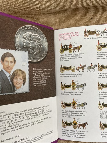 Konvolut 2 Souvenirbücher Prinz Charles & Prinzessin Diana Royal Wedding 1981 sehr guter Zustand - Bild 19 von 24