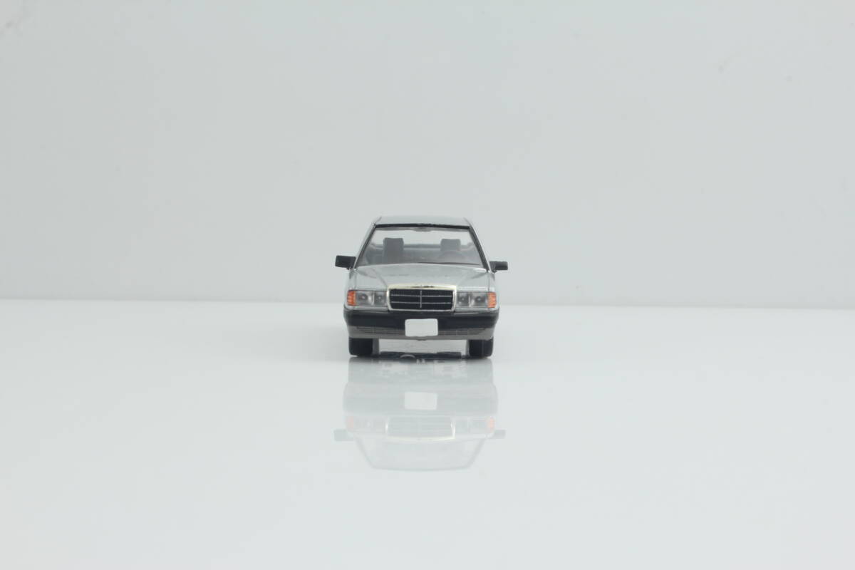 TOMYTEC TOMICA LIMITED VINTAGE NEO LV-N77 Mercedes Benz 190E TOMYTEC TOMICA LIMITED VINTAGE NEO LV-N77 Mercedes Benz 190E