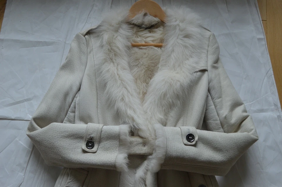 Burberry White Sheepskin Leather Shearling Belted Jacket Coat Womens UK 8 US 6 - Image 3 of 4