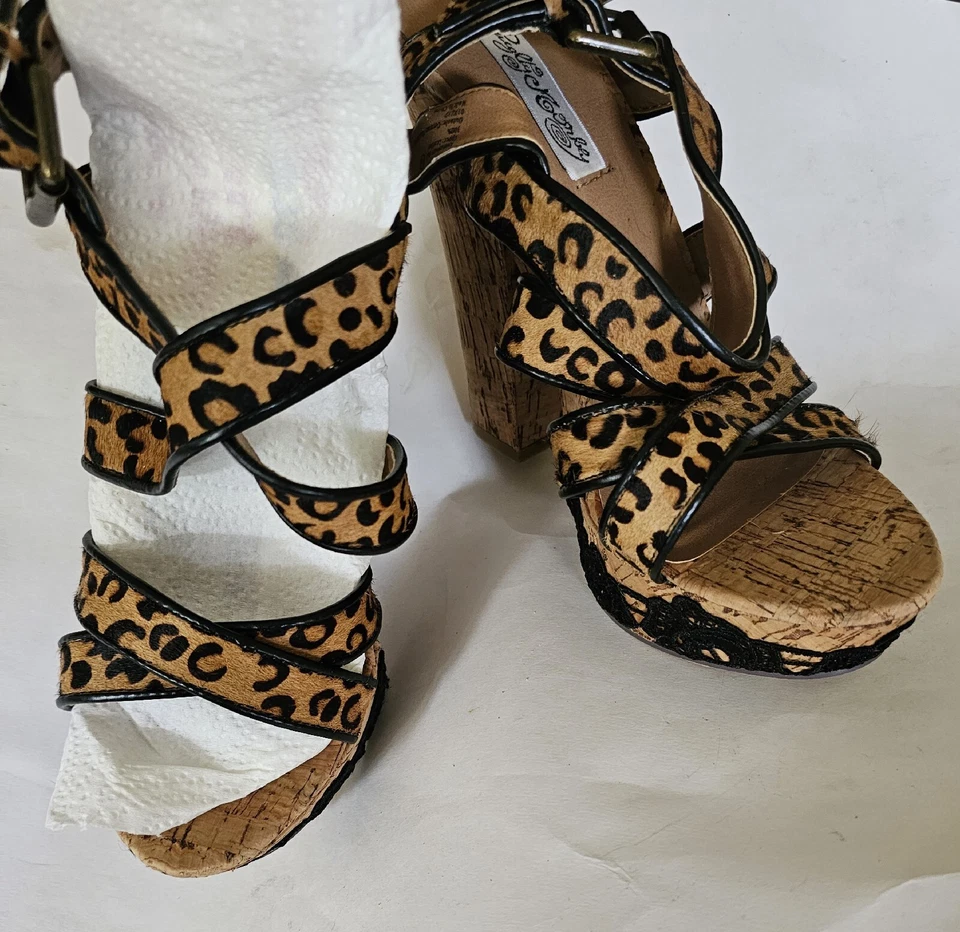 Zapatos de Corcho Naughty Monkey Tacones Estampado de Leopardo Nuevos Otros Tacón de 6 pulgadas Foto 2 de 4