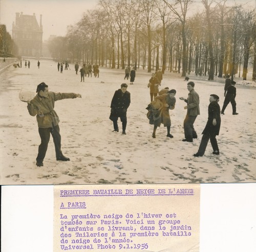 PARIS 1956 - Enfants Bataille Boules de Neige Jardins des Tuileries - PR 1237 - Picture 2 of 2