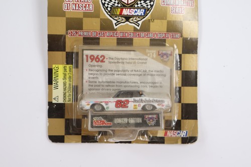 VTG 1998 1/64 50 Years of NASCAR Issue #14 1962 #62 Diecast Car Toy - Picture 3 of 4