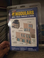 Walthers Cornerstone HO Modulars  933-3722 Small Walls, Window & Doors NIB