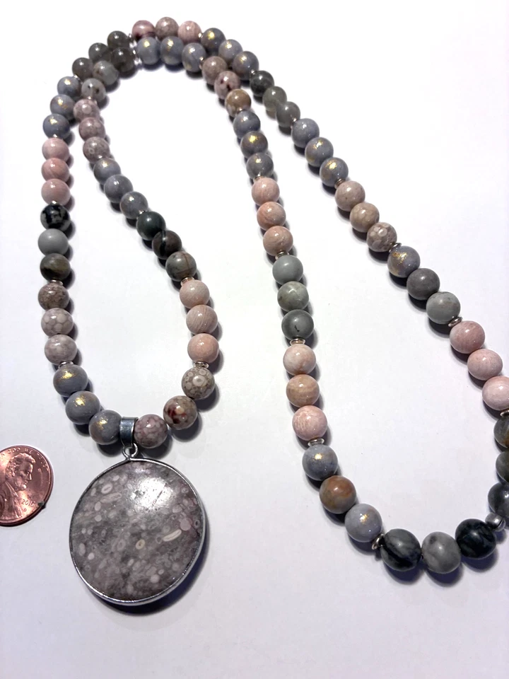 Collar de cuentas, colgante de Maifanita/Maifan con cuentas gris, beige, piedra melocotón 28" Foto 4 de 4