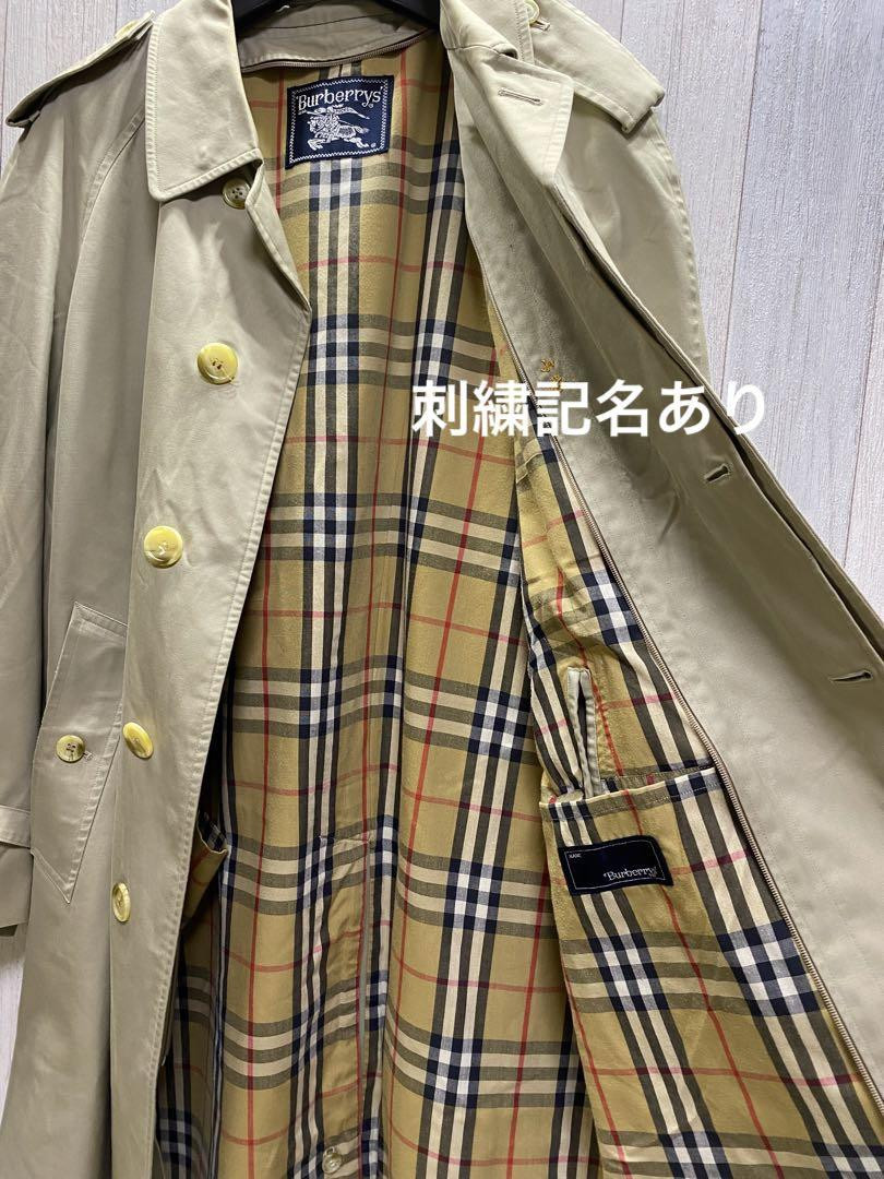 Burberrys' Trench Coat With Single Button Liner And Belt Burberrys' Trench Coat With Single Button Liner And Belt