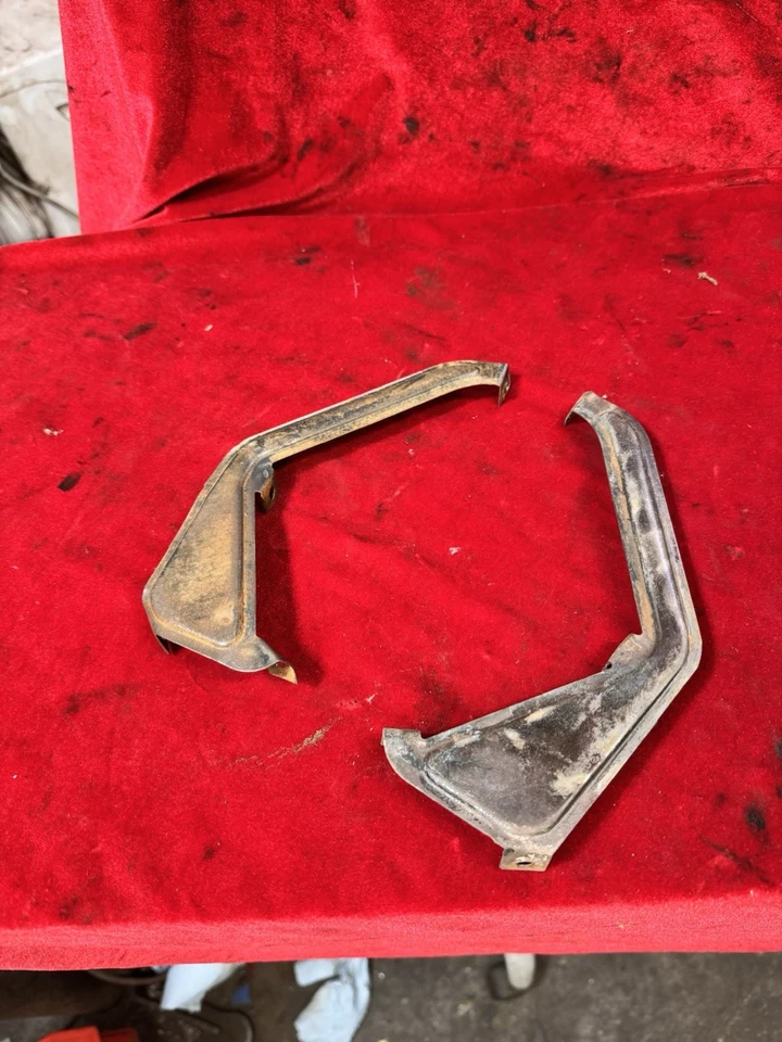 Chevrolet Chevy 1951 1952 coche par parrilla original soportes soportes Foto 2 de 4