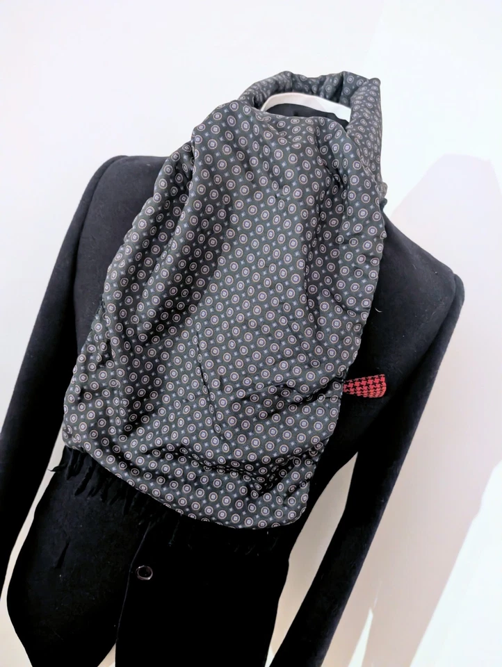 Men's Vintage Geometric Scarf, Gents 60's Silky Evening Grey Scarf Tassel Cravat - Image 4 of 4