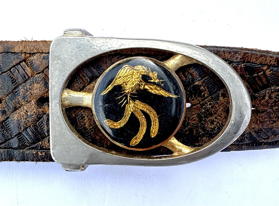 70-е Винтажный Ремень из Черного Золота с Тиснением Феникс Кожа Размер 36 Средний большой - Изображение 2 из 4