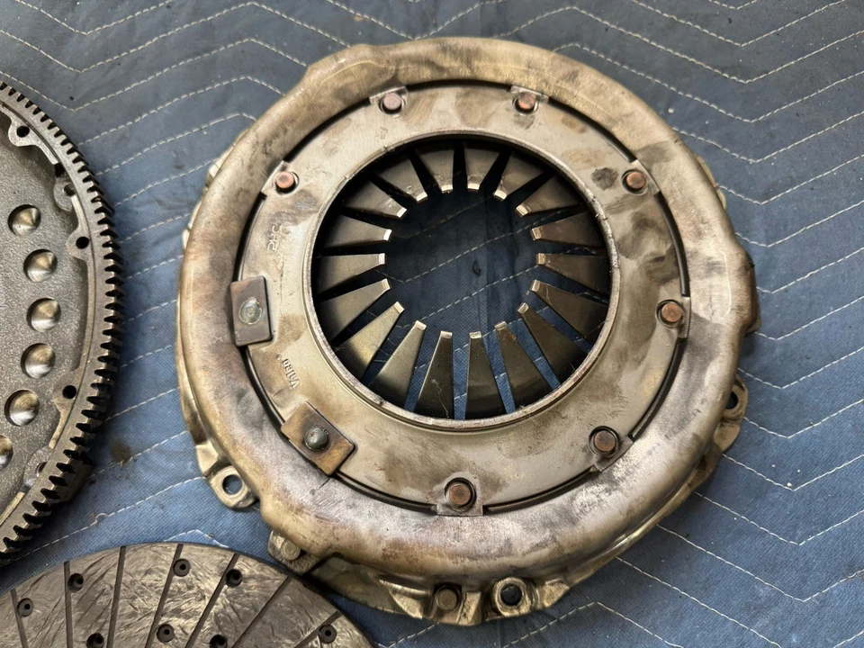 1963-1981 Corvette Manual Transmission Flywheel, Clutch & Pressure Plate #4605E - Image 3 of 4