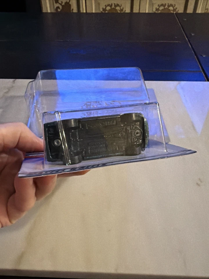 1999 Hot Wheels Treasure Hunt Ltd Edition Mustang Mach 1 with Plastic Protector - Image 4 of 4