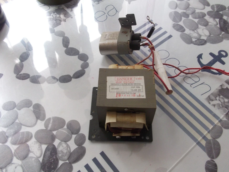 Ersatzteil Travo Hochspannungstransformator Mikrowelle Severin Typ 7838