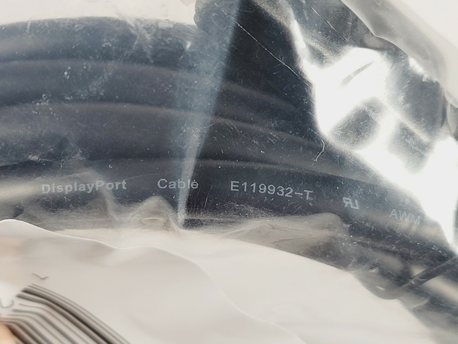 Cable DisplayPort Male to Male DPM 10 (10 ft, Black) F2CD000b10-E