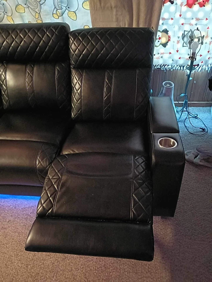 Sofá American Freight con luces LED Foto 2 de 4