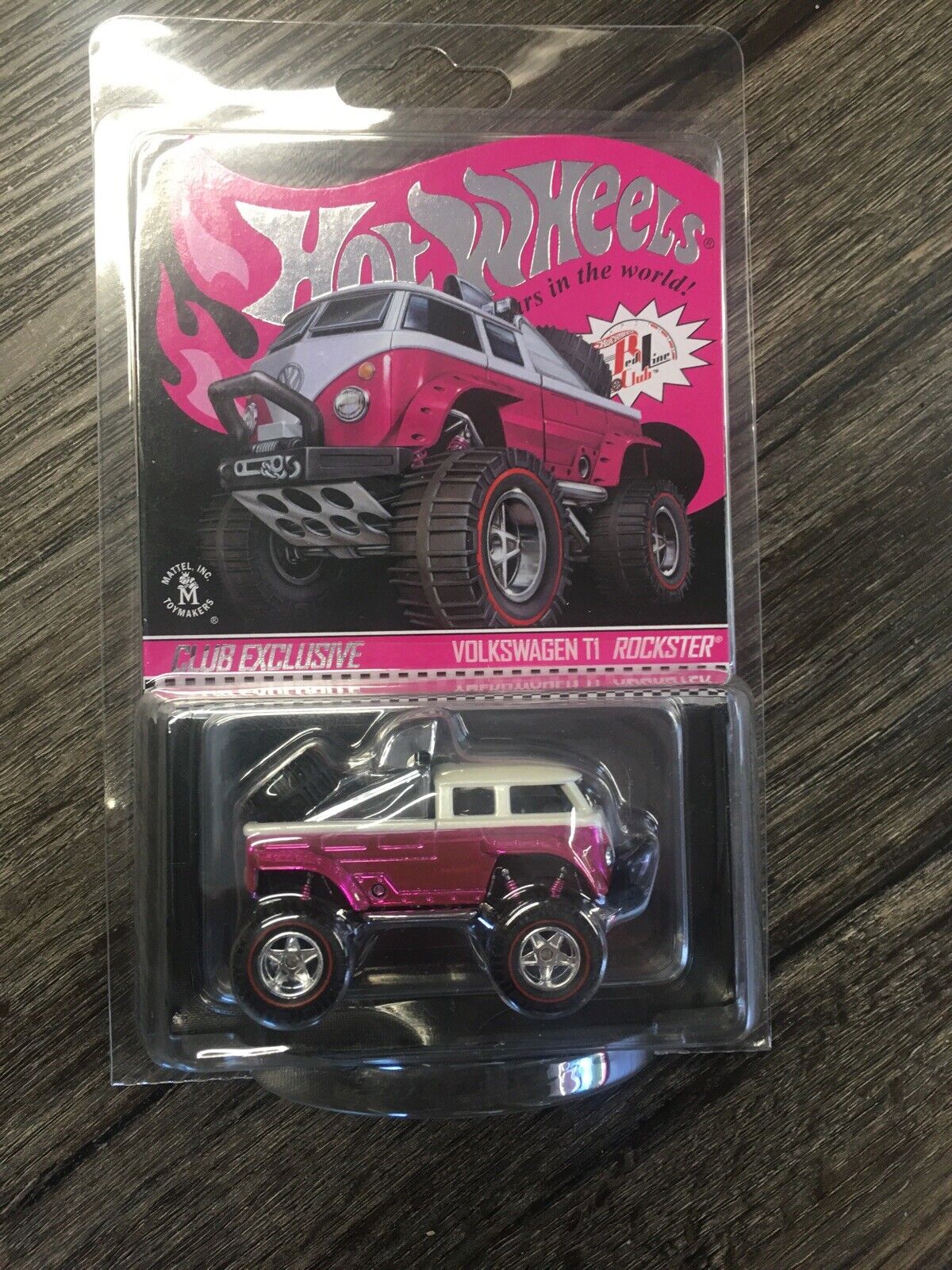 2020 Hot Wheels 20th Nationals Convention RLC Volkswagen T1 Rockster PINK