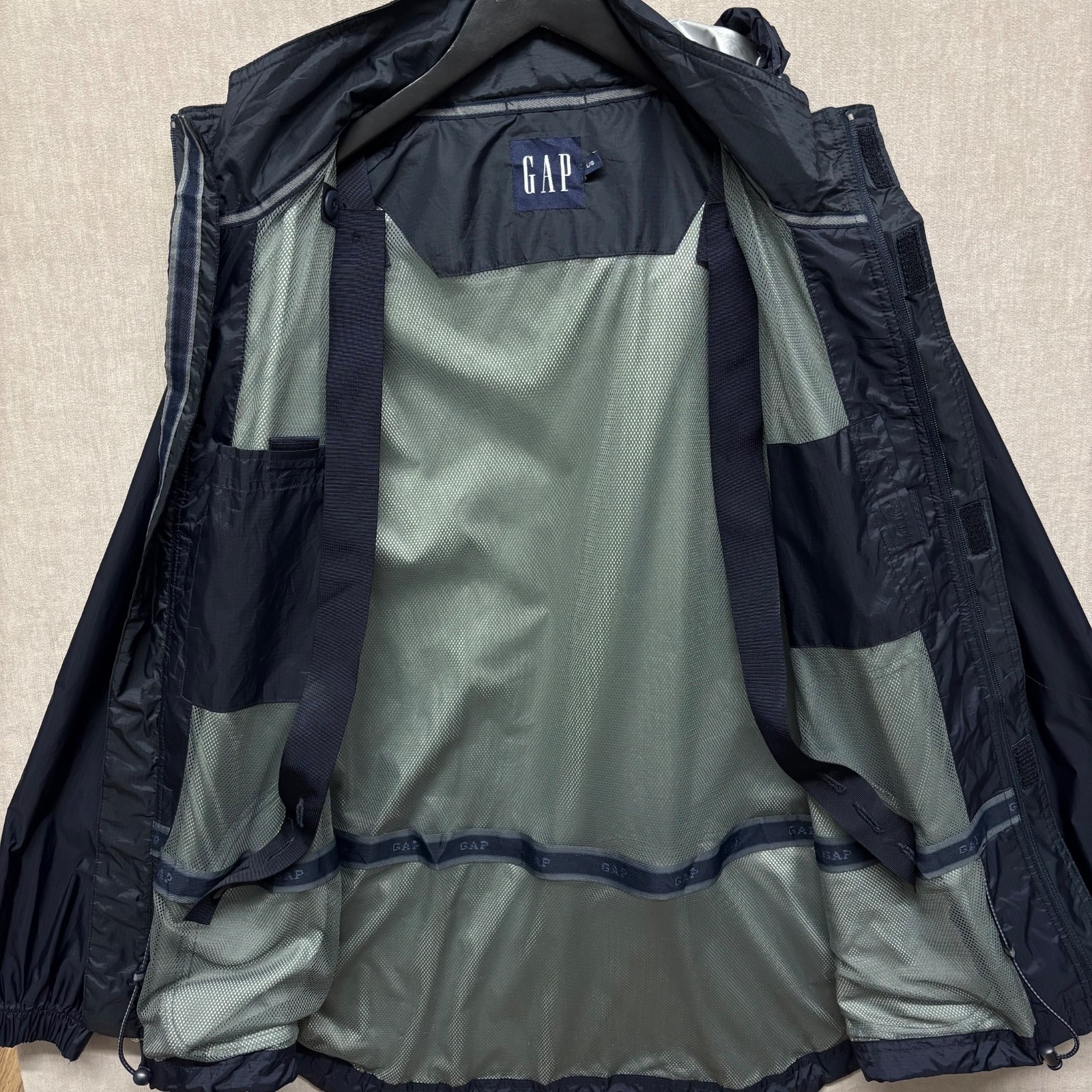 GAP Navy Waterproof Raincoat Packable Jacket Men'… - image 5