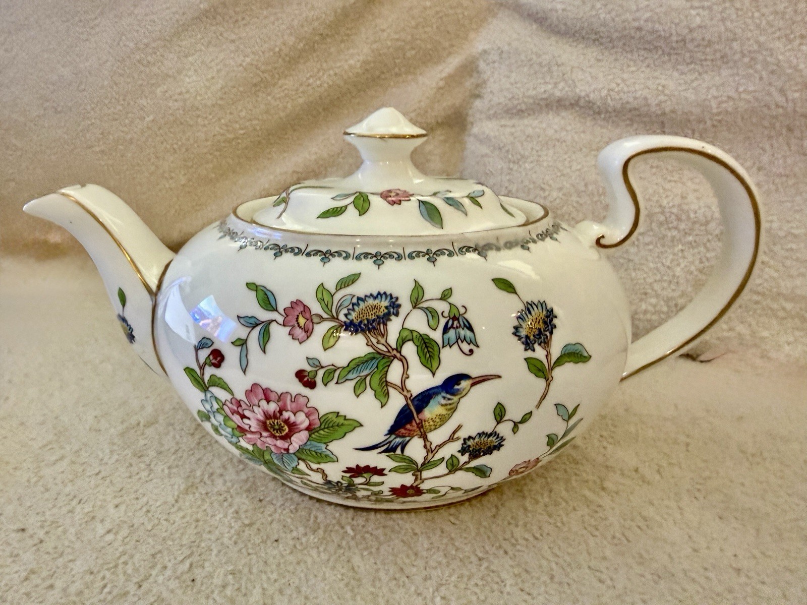 Ansley Pembroke Fine Bone China Teapot with Lid England Gold Trim Vintage