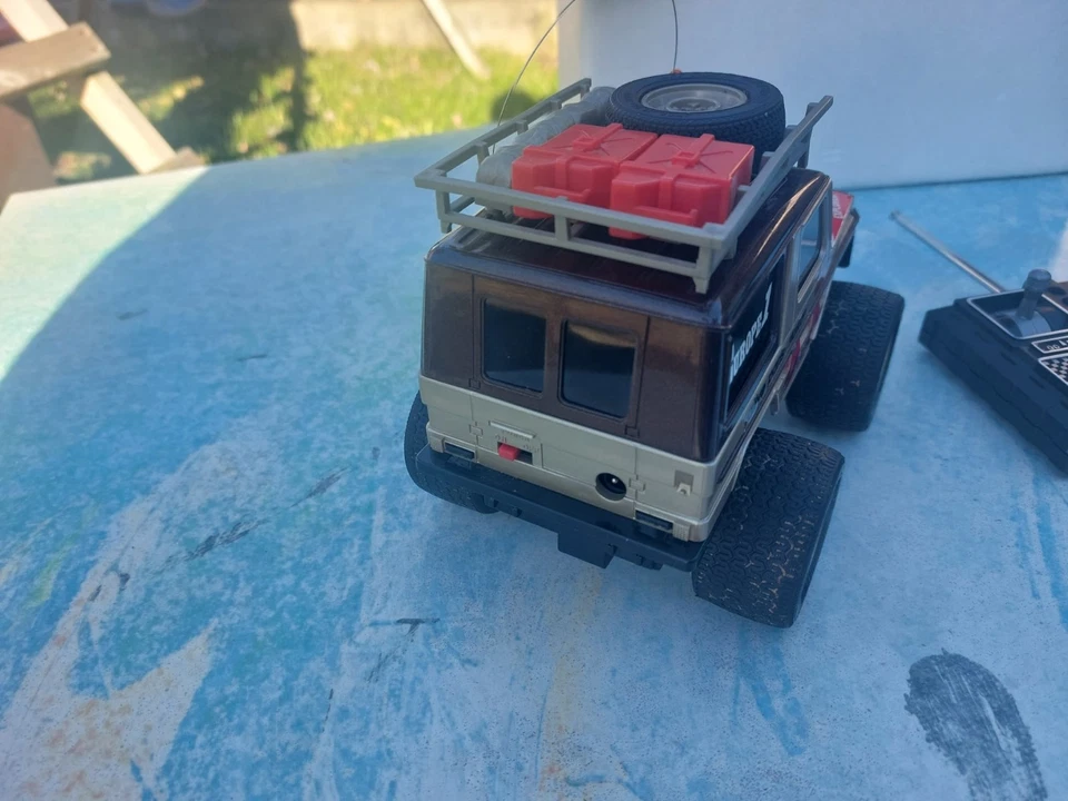 TAIYO MERCEDES G Klasse 4x4 mit Winde Dickie RC Ferngesteuert - Bild 4 von 4