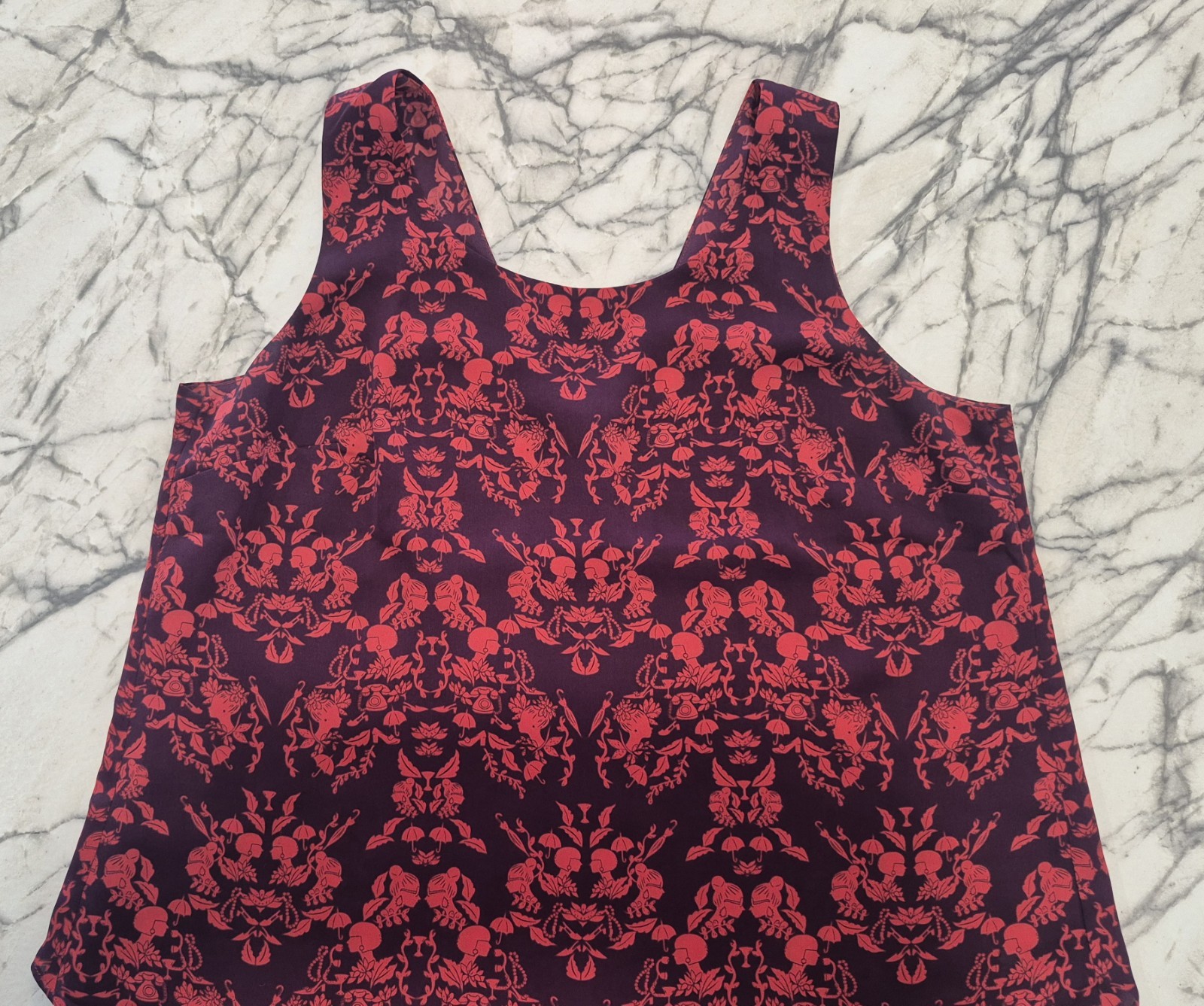 CAbi Camio Print Layered Split Back Shell Blouse … - image 5