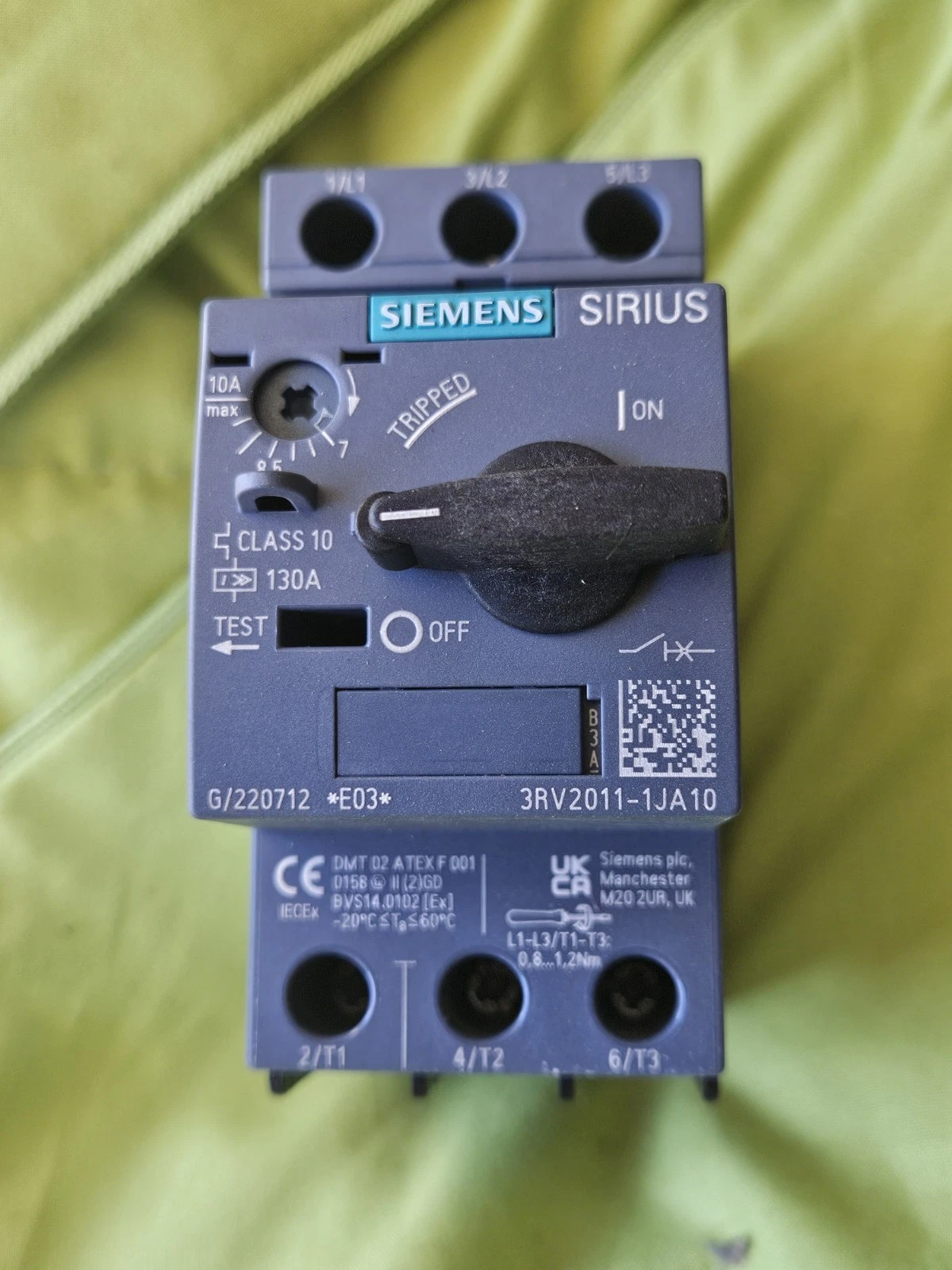 Siemens 3RV2011-1JA10 CIRCUIT BREAKER S00 7-10A SCREW MSP — Circuit Breakers & Fuses