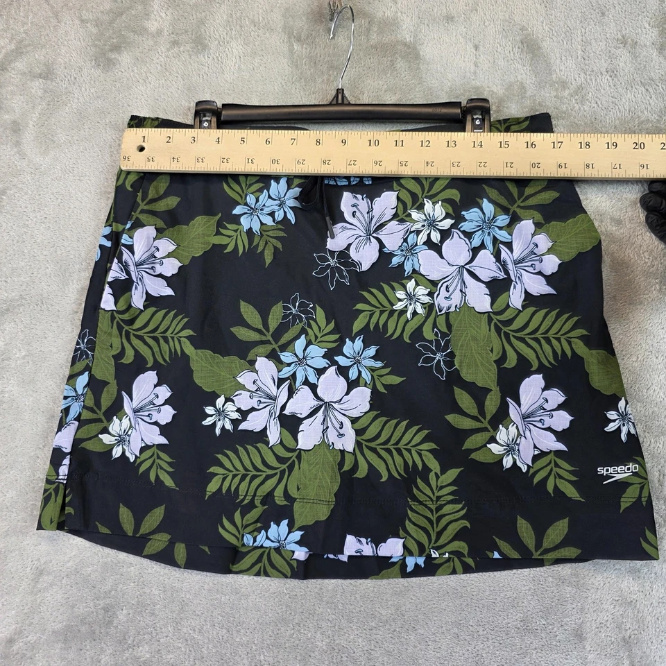 Pantalones cortos de natación Speedo para mujer grandes negros florales tropicales forrados con cordón Foto 2 de 4