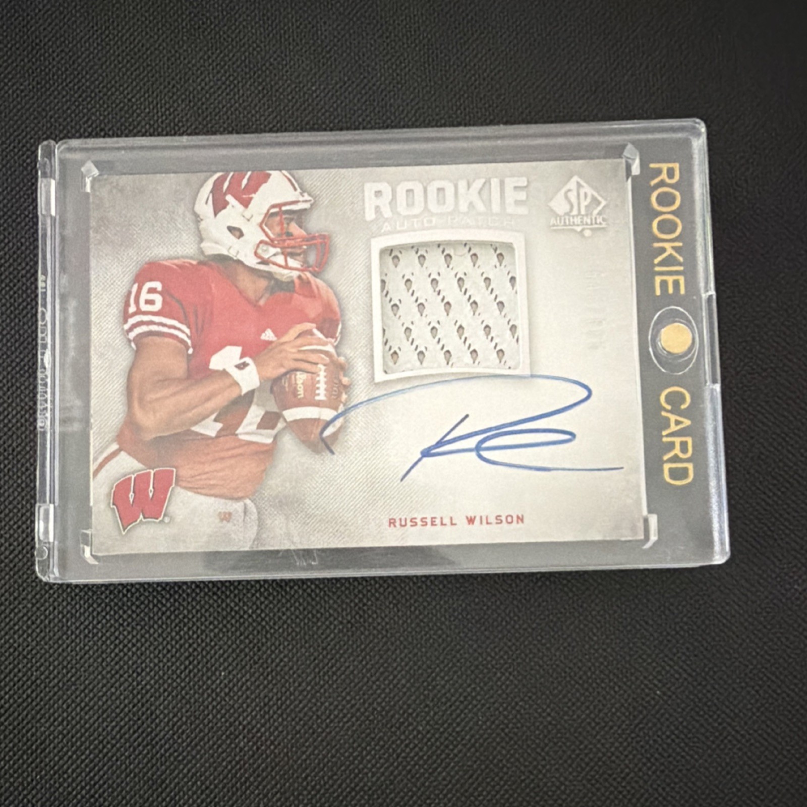 Russell Wilson SP Authentic #272 Autograph Patch